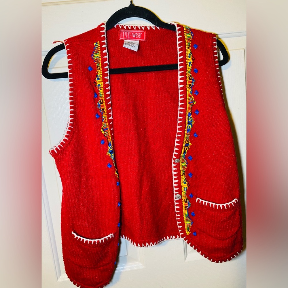 Ivy Wear Vintage Beaded Xmas Red Sweater Vest Native American Pocket Buttons, M